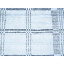 Load image into Gallery viewer, 2&#39; x 3&#39; 100% Wool Hand Loomed Modern Geometric Design Oriental Rug FWR139398