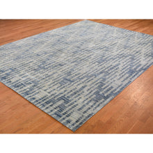 Load image into Gallery viewer, 9&#39;x12&#39; Wool And Pure Silk Chevron Design Hand Knotted Oriental Rug FWR354018