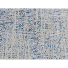Load image into Gallery viewer, 2&#39;6&quot;x9&#39;9&quot; Bright Gray, Fine Jacquard Hand Loomed, Modern Design, Wool and Silk, Runner Oriental Rug FWR523608