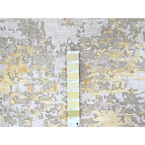 7'9'x7'9" Beige with Gold, Abstract Design, Wool and Silk, Hi-Low Pile, Hand Knotted, Round, Oriental Rug FWR61212