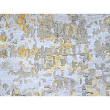 Load image into Gallery viewer, 6&#39;x6&#39; Beige With Gold, Wool And Silk, Abstract Design, Hi-low Pile, Hand Knotted, Round, Oriental Rug FWR61218