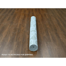 Load image into Gallery viewer, 6&#39;7&quot;x9&#39;6&quot; Sage Green, Hand Loomed, Modern Design, Wool and Plant Based Silk, Textured Pile, Oriental Rug FWR61692