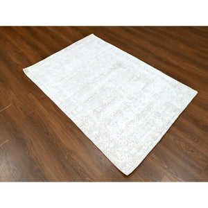 4'1"x5'10" Oyster Gray, Textured Pile, Modern Design, Hand Loomed, Wool and Plant Based Silk, Oriental Rug FWR61704