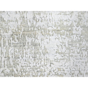 4'1"x5'10" Oyster Gray, Textured Pile, Modern Design, Hand Loomed, Wool and Plant Based Silk, Oriental Rug FWR61704