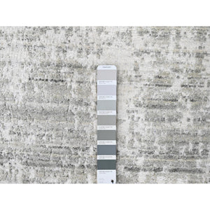 4'x6' Chiffon White with Gray, Modern Design, Hand Loomed, Wool and Plant Based Silk, Textured Pile, Oriental Rug FWR61728