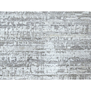 4'2"x6' Misty Gray, Wool and Plant Based Silk, Hand Loomed, Textured Pile, Modern Design, Oriental Rug FWR61734