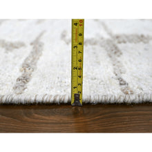 Load image into Gallery viewer, 9&#39;10&quot;x13&#39;10&quot; Bone White, Flat Weave With Pile, Modern Design, Hand Knotted, 100% Wool, Oriental Rug FWR61752