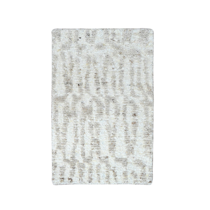 2'x3' Chiffon White, Minimalist Swedish Design, Hand Knotted, Natural Wool, Sample, Mat, Oriental Rug FWR62064