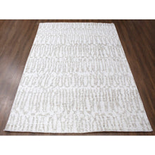 Load image into Gallery viewer, 9&#39;1&quot;x12&#39;1&quot; Bone White, Minimalist Swedish Design, Hand Knotted, Natural Wool, Oriental Rug FWR62112