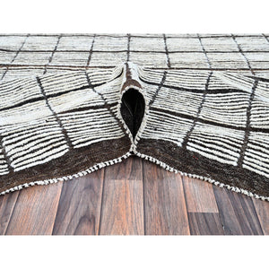 10'5"x13'8" Vista White, Moroccan Weave With Box Design, Tone On Tone, Textured Pile, Undyed Natural Wool, Hand Knotted, Oriental Rug FWR8046