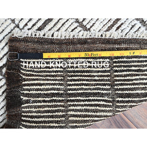 2'1"x2'8" Snow White, Moroccan Weave With Box Design, Tone On Tone, Textured Pile, Undyed Natural Wool, Hand Knotted, Mat, Sample, Oriental Rug FWR8382