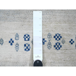 8'3"x9'7" Chiffon White, Fine Kashkuli Gabbeh with Small Animal Figurines, Soft Wool, Hand Knotted, Vegetable Dyes, Oriental Rug FWR120120