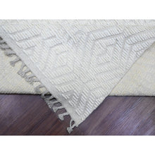 Load image into Gallery viewer, 9&#39;10&quot;x14&#39;1&quot; Pearl White, Moroccan Weave, Tone On Tone, Intricate Diamond Pattern, Hand Knotted, 100% Wool, Oriental Rug FWR120480