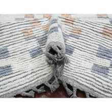 Load image into Gallery viewer, 8&#39;1&quot;x10&#39;5&quot; Chiffon White, Moroccan Weave with Soft and Balanced Colors Box Design, Hand Knotted, Soft Wool, Tone on Tone, Textured Pile, Oriental Rug FWR120906