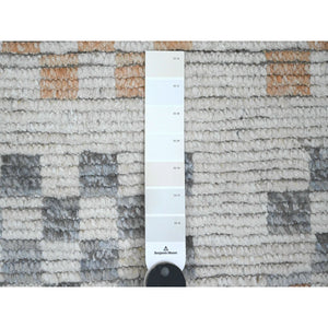 8'1"x10'5" Chiffon White, Moroccan Weave with Soft and Balanced Colors Box Design, Hand Knotted, Soft Wool, Tone on Tone, Textured Pile, Oriental Rug FWR120906