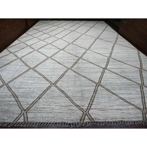 15'9"x23'5" Whisper White, Moroccan Weave with Geometric Pattern, Textured Wool, Hand Knotted, Palace Size, Oriental Rug FWR121392
