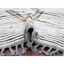 Load image into Gallery viewer, 15&#39;9&quot;x23&#39;5&quot; Whisper White, Moroccan Weave With Geometric Pattern, Textured Wool, Hand Knotted, Palace Size, Oriental Rug FWR121392