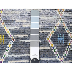 2'5"x8'4" Shades of Gray, Moroccan Weave with Geometric Serrated Pattern, Hand Knotted, Textured Pile, Soft Wool, Runner, Oriental Rug FWR121740