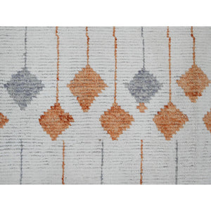 12'5"x15'2" Alabaster White, Moroccan Weave With Flying Kite Design, Tone On Tone, Soft Wool, Hand Knotted, Textured Pile, Oversized, Oriental Rug FWR123360