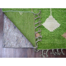 Load image into Gallery viewer, 2&#39;5&quot;x9&#39; Pear Green, Moroccan Weave With Geometric Design, Soft Wool, Hand Knotted, Tone On Tone, Textured Pile, Runner, Oriental Rug FWR123726