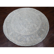 Load image into Gallery viewer, 7&#39;9&quot;x7&#39;9&quot; Cloud Gray, Washed Out Peshawar With Ziegler Mahal Design, Hand Knotted, High Mountain Wool, Densely Woven, Round, Oriental Rug FWR124386