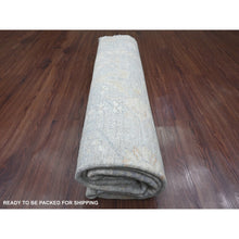 Load image into Gallery viewer, 7&#39;9&quot;x7&#39;9&quot; Cloud Gray, Washed Out Peshawar with Ziegler Mahal Design, Hand Knotted, High Mountain Wool, Densely Woven, Round, Oriental Rug FWR124386
