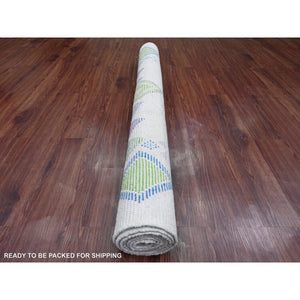 5'x8' Pearl White, Hand Knotted, Moroccan Weave with Geometric Pattern, Soft Wool, Tone on Tone, Textured Pile, Oriental Rug FWR125016