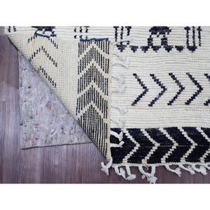 4'6"x8'8" Chiffon White, Moroccan Weave with Geometric Pattern, Hand Knotted, Soft Wool, Tone on Tone, Textured Pile, Oriental Rug FWR125664