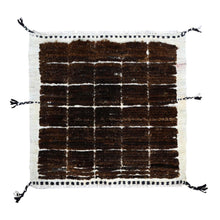 Load image into Gallery viewer, fine wool rugs