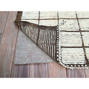 1'8"x2' Daisy White, Natural Undyed Wool, Moroccan Weave, Grid Design Sample, Hand Knotted, Oriental Rug FWR1482