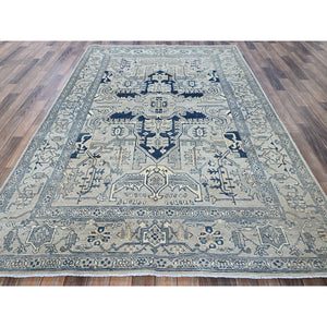 6'x9' Cloud Gray, Peshawar With Serapi Heriz Medallion Design, 100% Wool, Hand Knotted, Densely Woven, Oriental Rug FWR1944