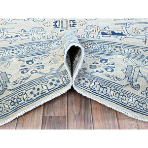 6'x9' Cloud Gray, Peshawar With Serapi Heriz Medallion Design, 100% Wool, Hand Knotted, Densely Woven, Oriental Rug FWR1944