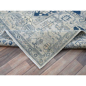 6'x9' Cloud Gray, Peshawar With Serapi Heriz Medallion Design, 100% Wool, Hand Knotted, Densely Woven, Oriental Rug FWR1944