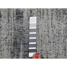 Load image into Gallery viewer, 5&#39;9&quot;x5&#39;9&quot; Gray Fine Jacquard Hand Loomed Modern Round Wool And Art Silk Oriental Rug FWR348732