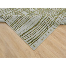 Load image into Gallery viewer, 11&#39;9&quot;x14&#39;8&quot; Oversized Green Fine Jacquard Hand Loomed Modern Wool And Art Silk Oriental Rug FWR348756