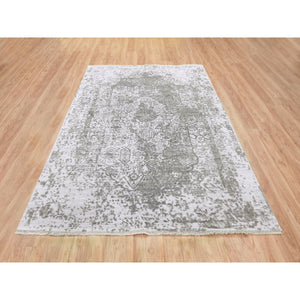 6'x9' Grey Broken Persian Design Wool And Pure Silk Hand Knotted Oriental Rug FWR350034