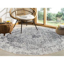 Load image into Gallery viewer, 8&#39;x8&#39; Round Broken Persian Design Wool And Pure Silk Hand Knotted Oriental Rug FWR350310
