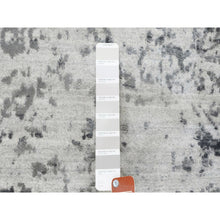 Load image into Gallery viewer, 6&#39;x9&#39;2&quot; Wool And Silk Hand Knotted Broken Persian Design Hand Knotted Oriental Rug FWR350538