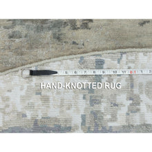 Load image into Gallery viewer, 10&#39;x10&#39; Round Silver, Blue Wool &amp; Silk Abstract Design Hand Knotted Oriental Modern Rug FWR350880