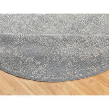 Load image into Gallery viewer, 7&#39;10&quot;x7&#39;10&quot; Gray Fine jacquard Tone on Tone Hand Loomed Modern Wool and Art Silk Round Oriental Rug FWR351696
