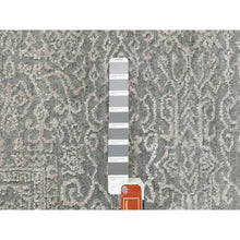 Load image into Gallery viewer, 7&#39;10&quot;x7&#39;10&quot; Gray Fine Jacquard Tone On Tone Hand Loomed Modern Wool And Art Silk Round Oriental Rug FWR351696