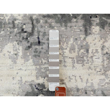Load image into Gallery viewer, 6&#39;2&quot;x6&#39;2&quot; Gray With Black Abstract Design Wool And Silk Hand Knotted Round Oriental Rug FWR351738