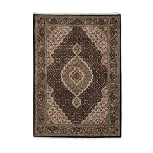 Load image into Gallery viewer, fine wool rugs