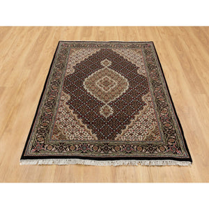 4'x6' Hand Knotted Wool Black Fish Design Tabriz Mahi Oriental Rug FWR352206