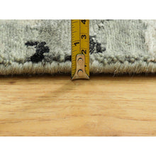 Load image into Gallery viewer, 4&#39;x6&#39; Silver, Blue Wool And Silk Modern Abstract Design Hand Knotted Oriental Rug FWR353268