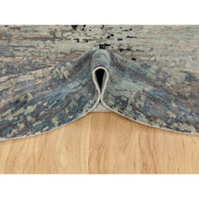 Load image into Gallery viewer, 8&#39;x8&#39; Silver Blue Wool &amp; Silk Modern Abstract Design Hand Knotted Oriental Round Rug FWR353286