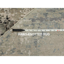 Load image into Gallery viewer, 7&#39;x7&#39; Silver Blue Wool &amp; Silk Modern Abstract Design Hand Knotted Oriental Round Rug FWR353310