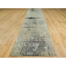 Load image into Gallery viewer, 2&#39;8&quot;x19&#39;10&quot; Silver Gray Wool &amp; Silk Modern Abstract Design Hand Knotted Oriental Runner Rug FWR353340