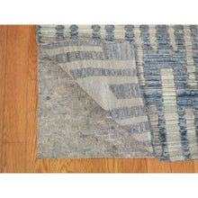 Load image into Gallery viewer, 9&#39;x12&#39; Wool And Pure Silk Chevron Design Hand Knotted Oriental Rug FWR354018