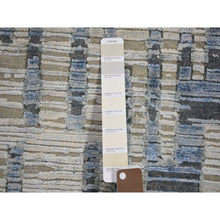 Load image into Gallery viewer, 9&#39;x12&#39; Wool And Pure Silk Chevron Design Hand Knotted Oriental Rug FWR354018